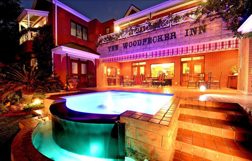 The Woodpecker Inn Pretoria Exterior foto