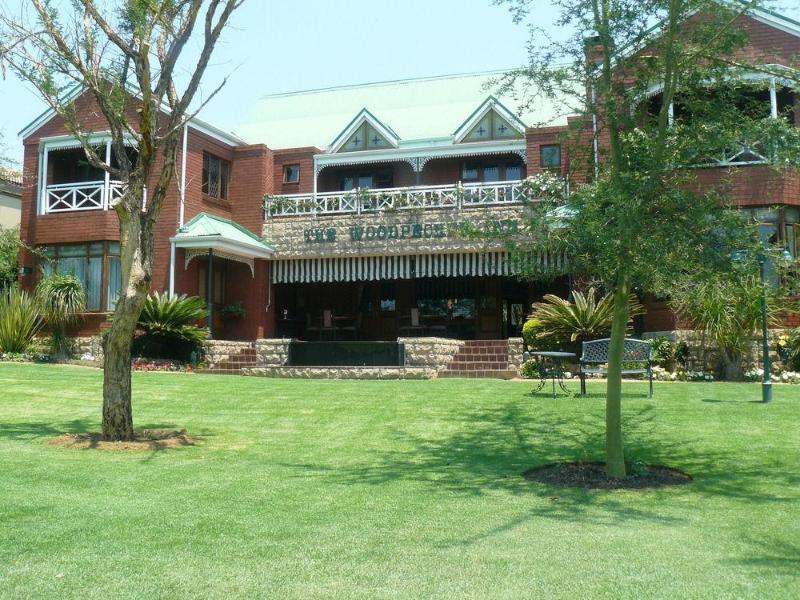 The Woodpecker Inn Pretoria Exterior foto