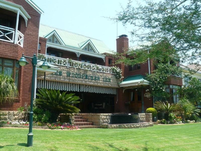 The Woodpecker Inn Pretoria Exterior foto