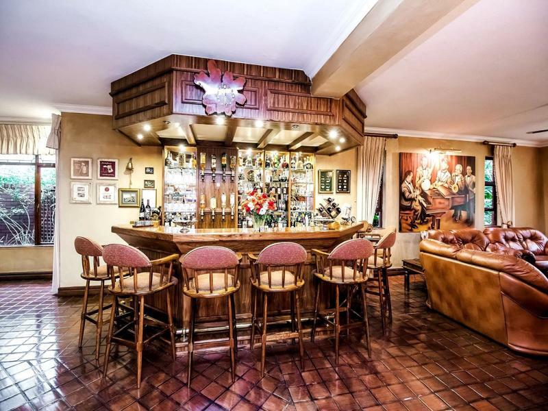 The Woodpecker Inn Pretoria Exterior foto